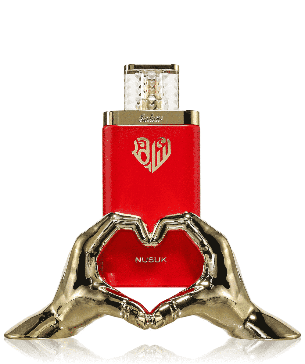 Saher de Nusuk est un parfum Floral Fruité Gourmand pour femme